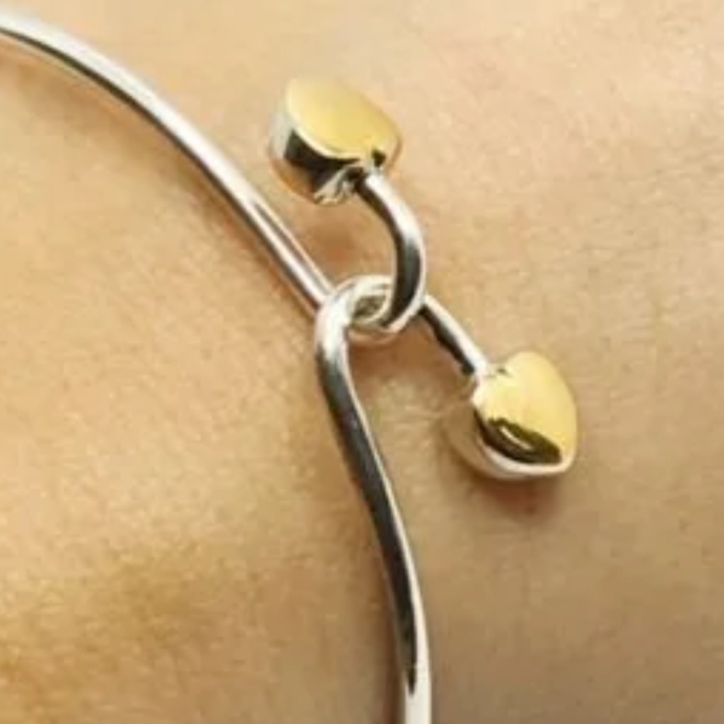 Tiffany Co Gold And Silver Heart Bracelet 300$